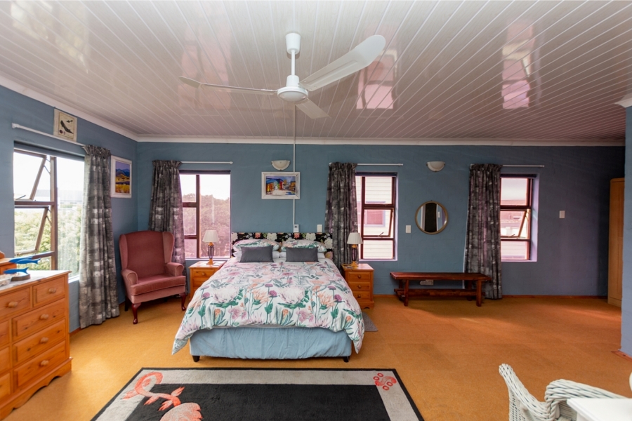 5 Bedroom Property for Sale in Britannia Bay Western Cape